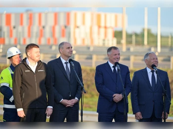 Новая скоростная магистраль М-12 официально заработала — Паслер по видеосвязи принял участие в запуске