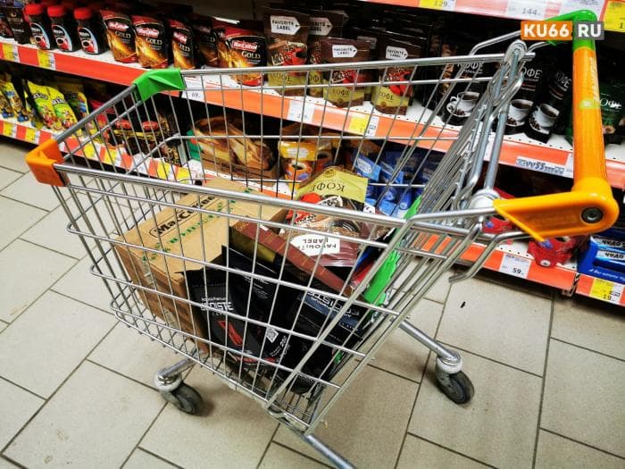 Молочка с кишечной палочкой, сосиски с сальмонеллой: в популярных продуктах нашли опасные бактерии