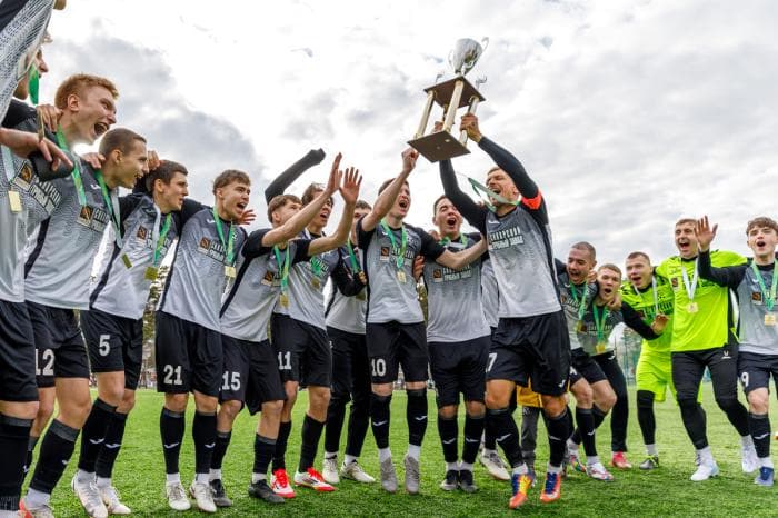 Синарские трубники встретили День физкультурника новыми рекордами и победами