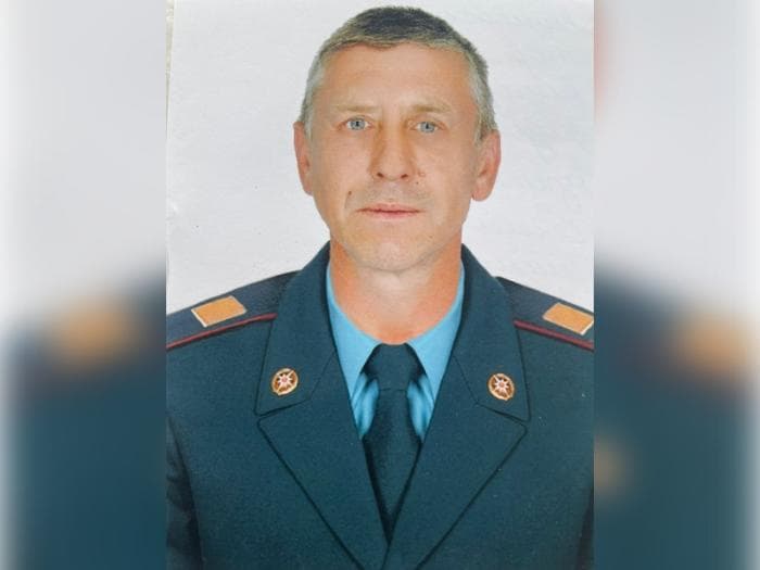 Погиб наш герой: Каменск-Уральский прощается с защитником Родины Евгением Кухтиным