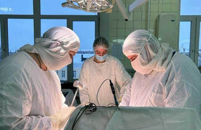 Уникальная операция в Каменске-Уральском: врачи удалили крупный тромб через закрытую сонную артерию