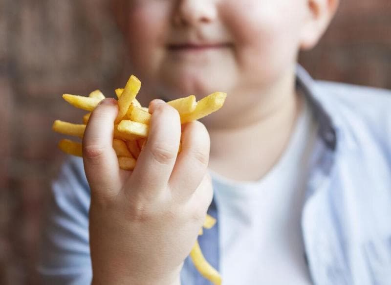 «Когда ты требуешь от ребёнка похудеть — похудей сам»: дети в Каменске-Уральском все чаще страдают ожирением 