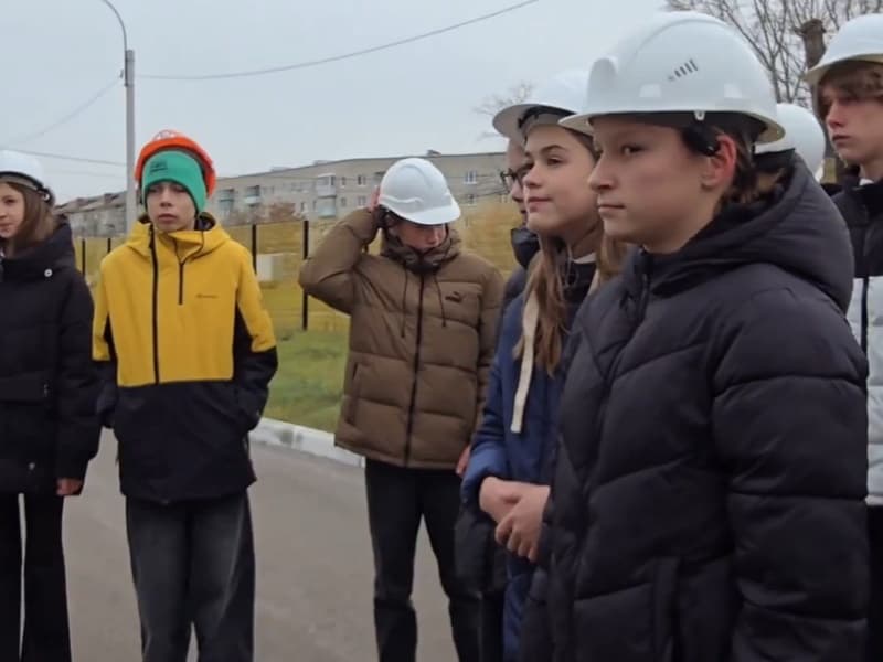 За кулисами тепла: школьники Каменска-Уральского побывали на котельной и удивились её устройству