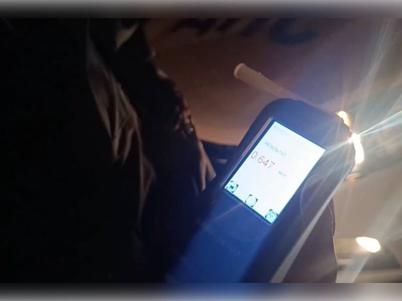 В Каменске-Уральском пьяный водитель перевозил детей и был пойман ГАИ