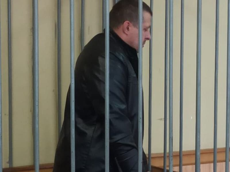 В Каменске-Уральском суд избрал меру пресечения для обвиняемого в перевозке оружия в ИК-47