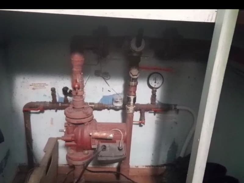 Мощный советский насос заставил квартал Каменска-Уральского мерзнуть