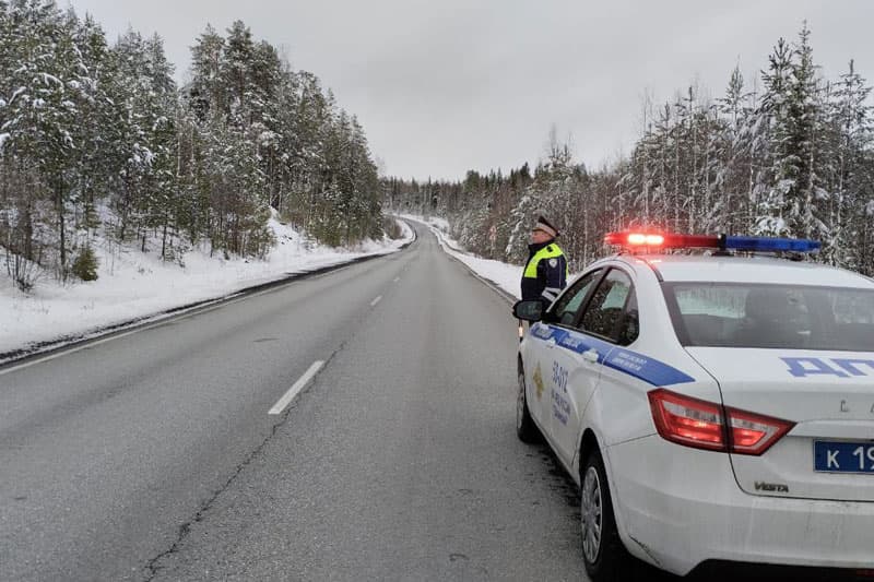Дорожная обстановка в Свердловской области: 129 ДТП за сутки 8 января