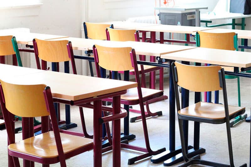 В Каменске-Уральском суд восстановил преподавателя информатики после увольнения