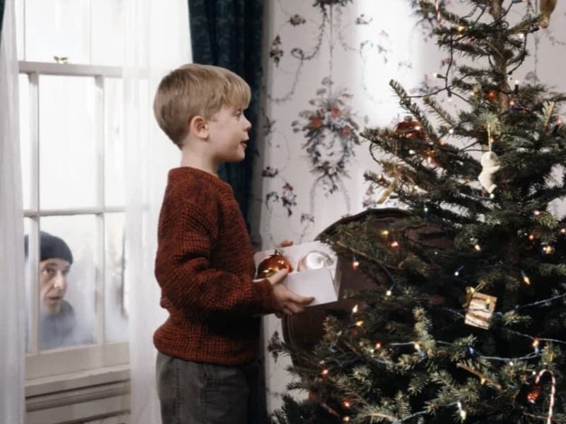 «Один дома», «Дюна» и поп-хиты: что читали, слушали и смотрели жители Свердловской области на каникулах