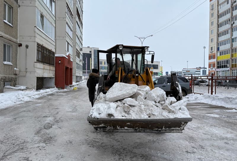 Снег, жалобы и контроль: что происходит во дворах Каменска-Уральского