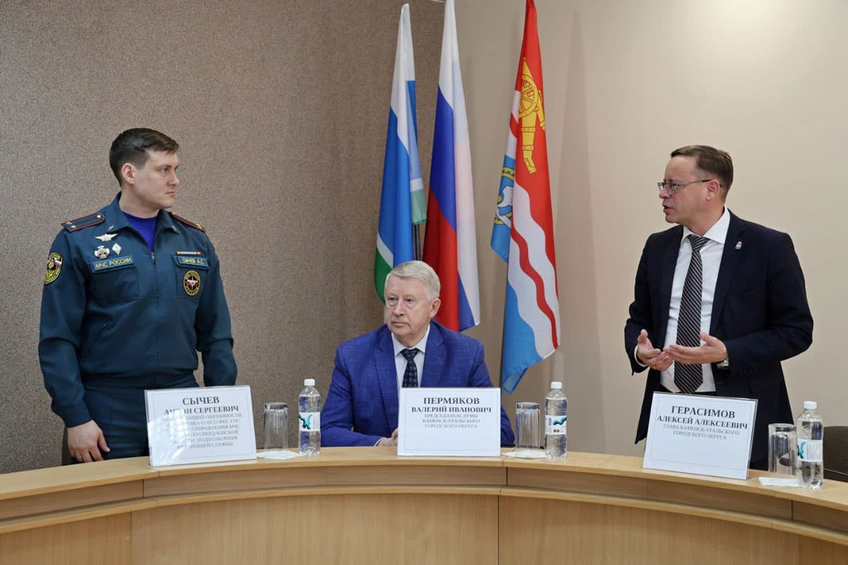 Антон Сычев возглавил пожарно-спасательный гарнизон Каменска-Уральского