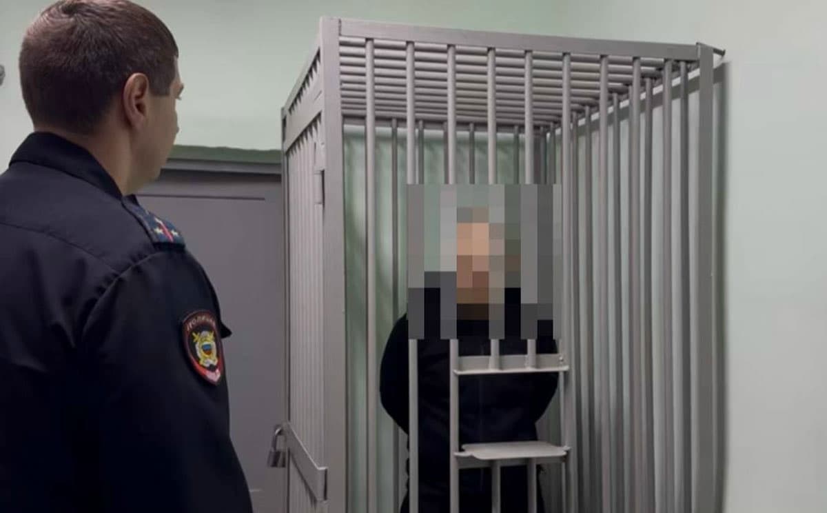 Жительница Каменска-Уральского потеряла 20 тысяч рублей, не дождавшись операции в банкомате