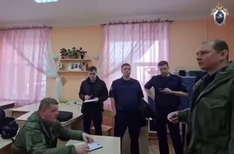 В Челябинске школьник выстрелил в одноклассницу: возбуждено три уголовных дела