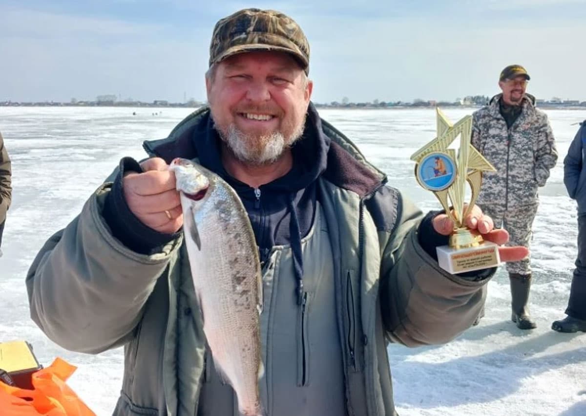 Работники СинТЗ поймали более 21 кг рыбы на турнире по подледному лову