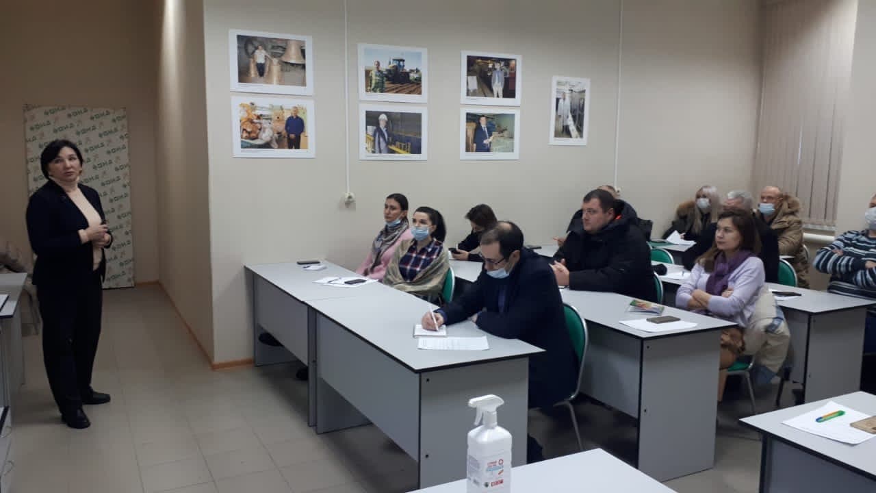 Десятки человек учились закупать по закону и строить собственный бизнес: важные события в начале зимы прошли в Каменске-Уральском