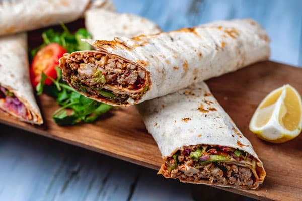 СК выяснит, в какие точки отправляли протухшую курицу в Екатеринбурге