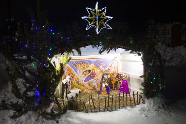 В Каменске-Уральском в Свято-Троицком соборе прошла Рождественская ночная Литургия