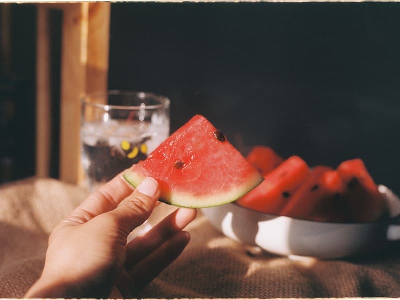 Арбузы и дыни в начале лета бывают опасны — как выбрать вкусный, качественный и полезный плод