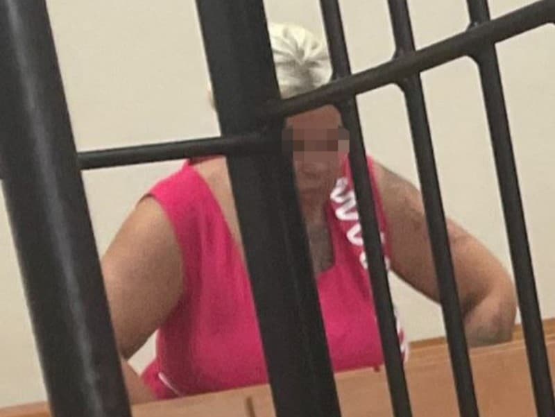 «Похищенное потратила в Анапе»: директора каменского пансионата Татьяну Ляхову судят за кражу денег у беспомощного старика