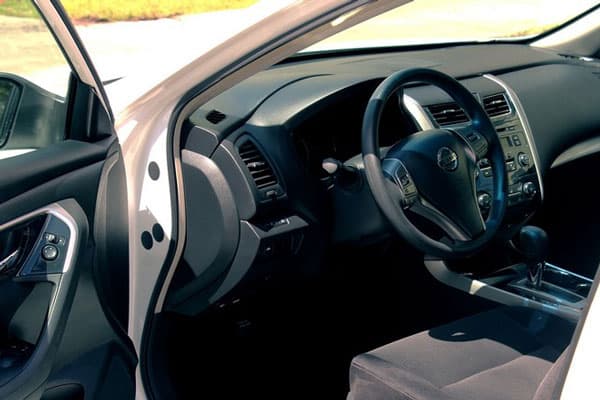 Автомобилистам Каменска: эксперты рассказали, как сэкономить летом на бензине