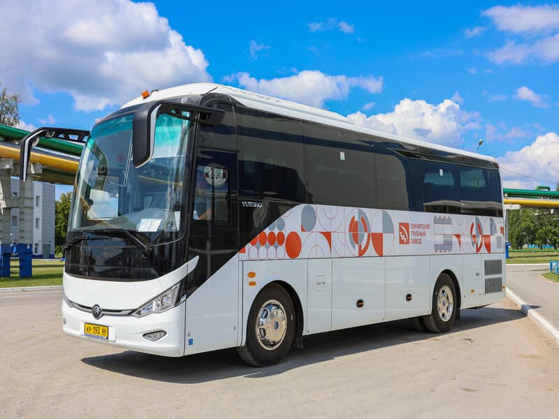 Для работников СинТЗ из отдаленных районов купили новые автобусы