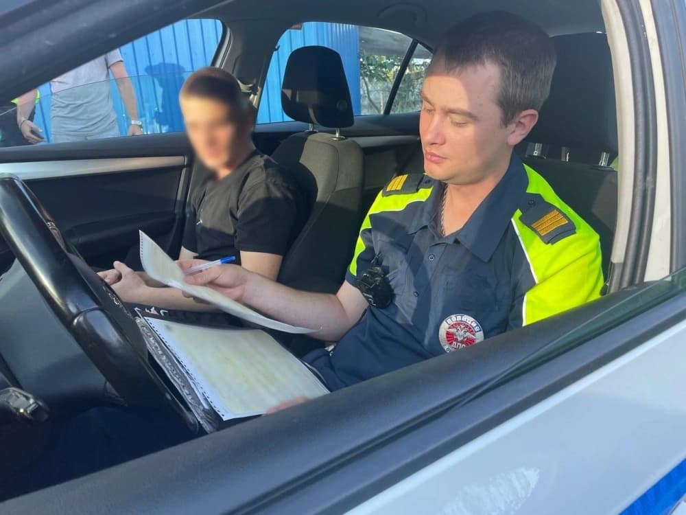 В Каменске-Уральском сотрудники ДПС поймали за вождением подростка