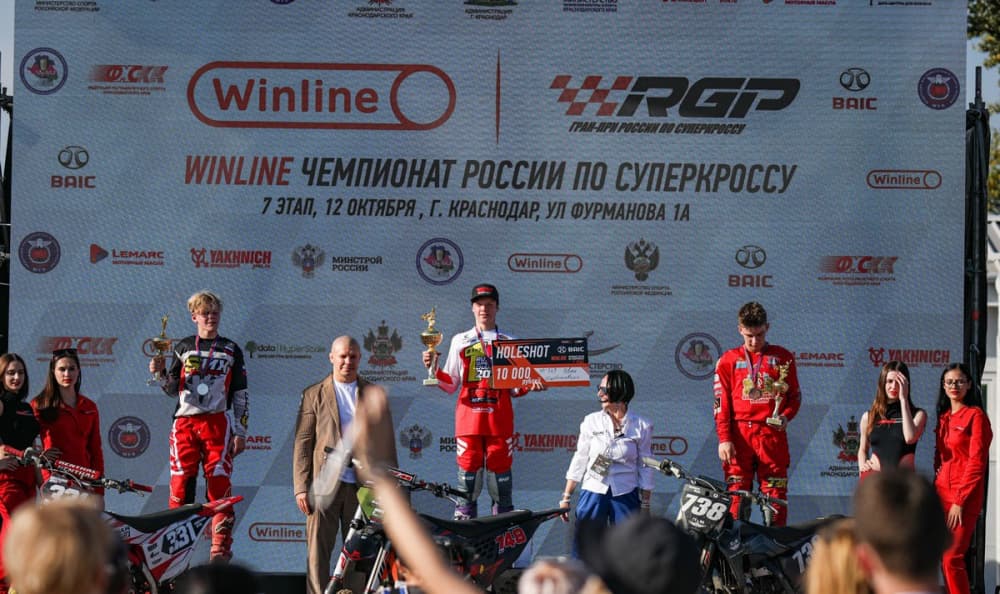 Спортсмены из Каменска-Уральского стали вице-Чемпионами по Суперкроссу