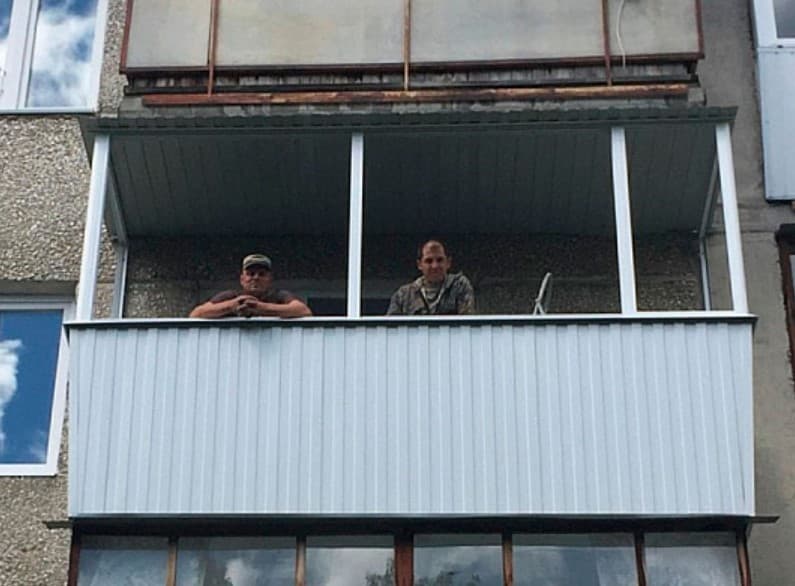 Новая осенне-зимняя скидка: жителям Каменска-Уральского предложили обновить балкон