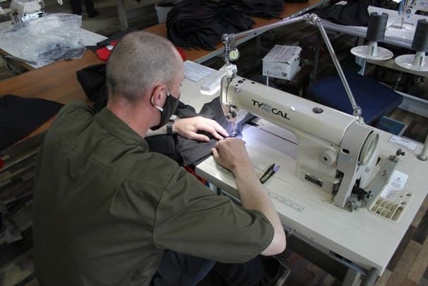 Колония в Каменске-Уральском шьёт одежду для участников СВО