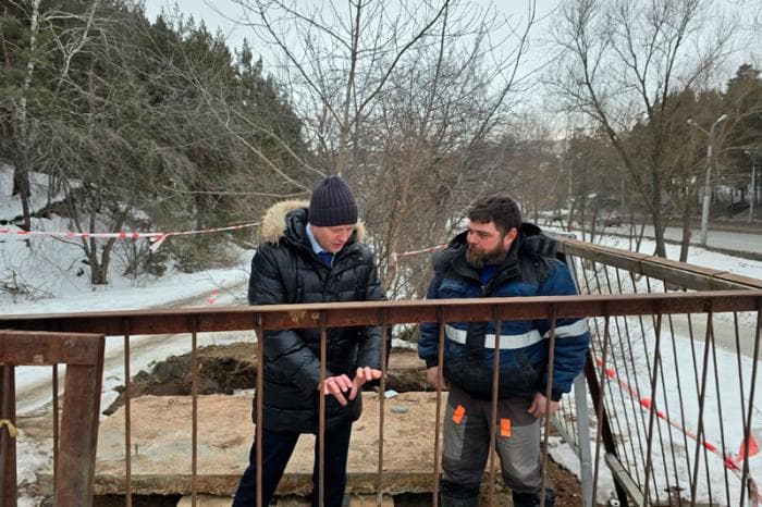 Почему жители Каменска-Уральского страдают от запаха канализации у Байновского моста?