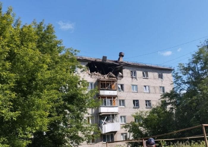 «Просто включил чайник»: в Серове произошел взрыв газа в пятиэтажке — есть пострадавшие