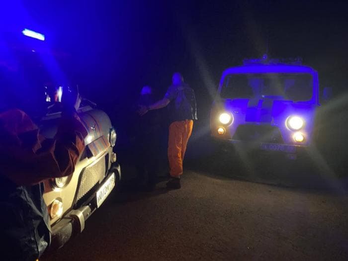 Спасли в последний момент: дедушка 87 лет из Каменска-Уральского потерялся и шёл в темноте 5 километров через лес