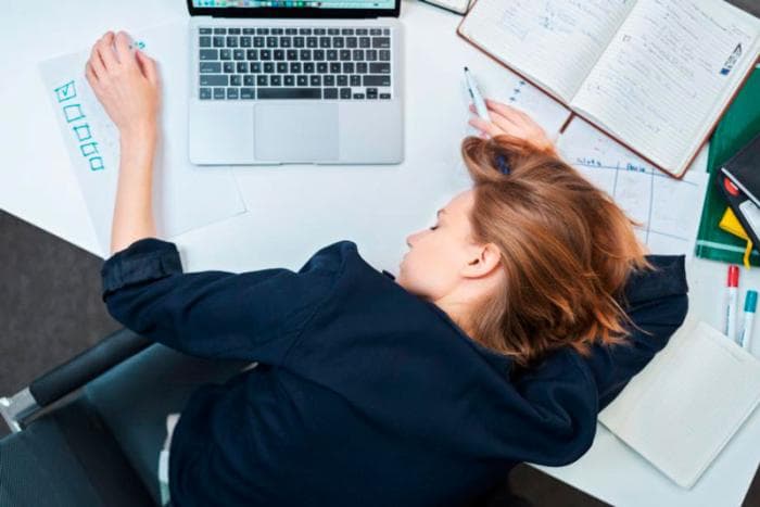 «Иди отдыхай, или уволим»: в Свердловской области сотрудников уговаривают и запугивают идти в отпуск