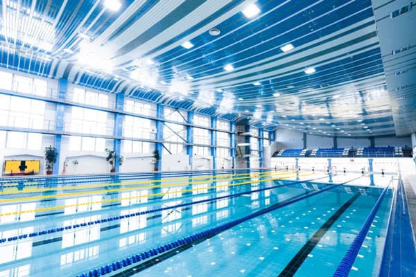 Скамья перевернулась: в «Баден-Бадене» трёхлетний мальчик из Каменска-Уральского получил травму головы