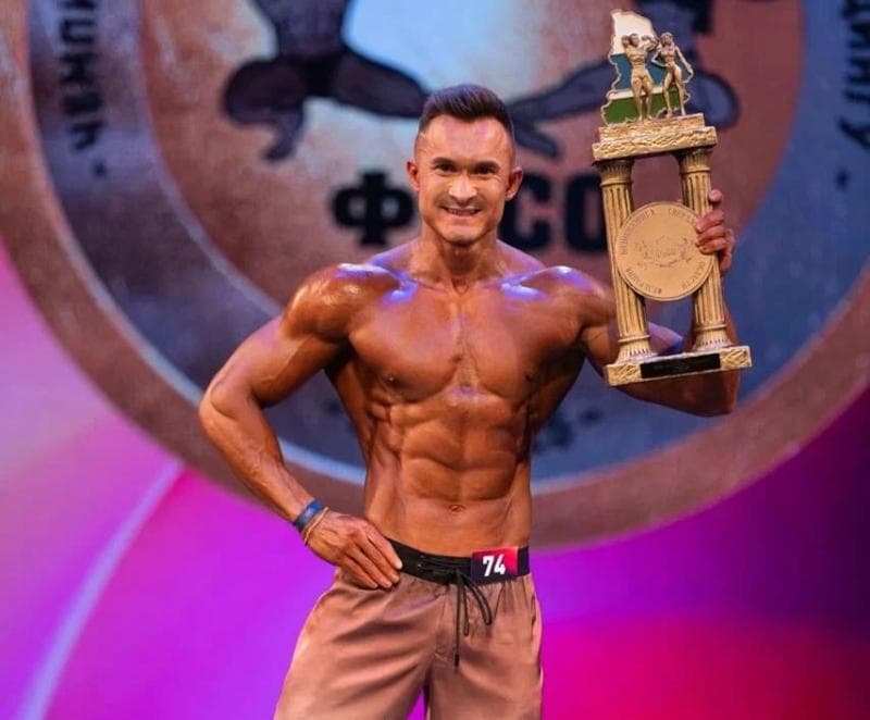 Бодибилдер из Каменска-Уральского Расул Логвин покоряет Чемпионаты один за другим