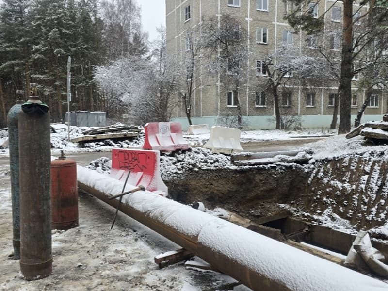 Без ям и грязи: как УК "Теплокомплекс" отремонтировал трассу в Каменске-Уральском