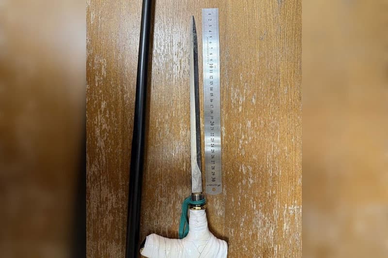 В Екатеринбурге женщина пыталась пронести нож в суд, спрятав его в трости