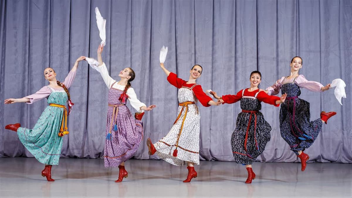 Гордость Каменска-Уральского: ансамбль «Юность» отмечает 55-летие