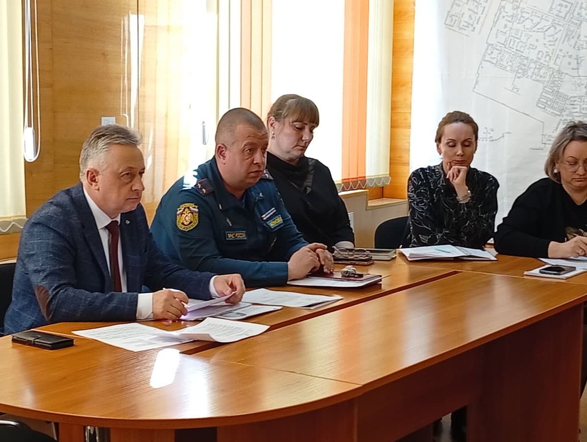 В Каменске-Уральском обсудили пожарную безопасность и газификацию садовых товариществ